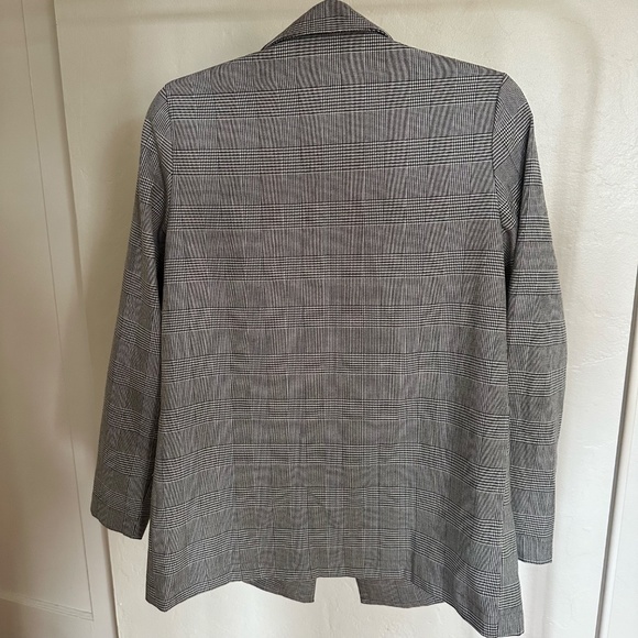 AVA. PLAID BLAZER - Picture 3 of 6